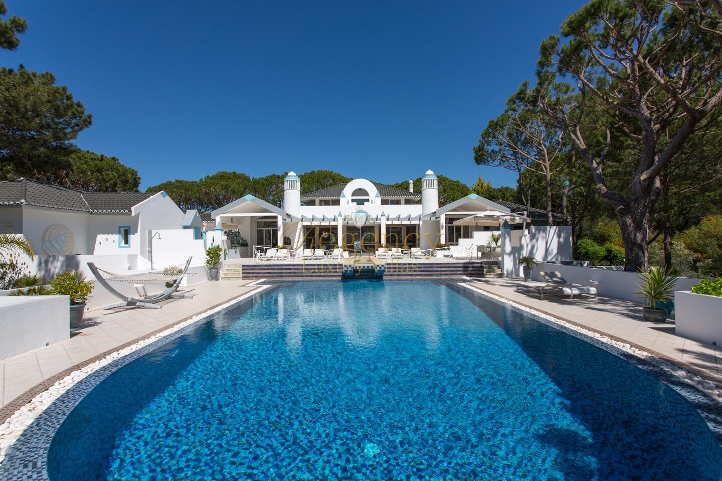 Luxury Villa To Rent In The Algarve