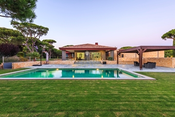 Luxury Villa to Rent in Vilamoura | 6 Bedrooms