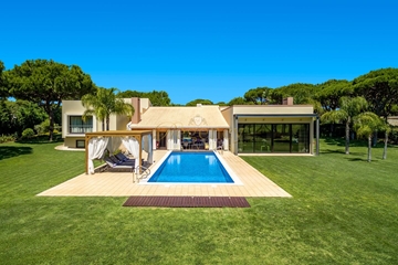 Villa spacieuse de 6 chambres avec piscine située à Vilamoura