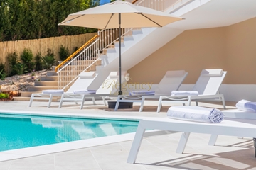 Luxury Villa with pool to rent in Quinta do Lago | 4 Bedrooms