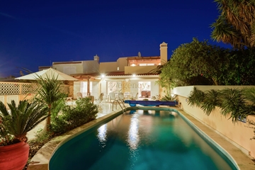 Villa charmante de 4 chambres avec vue mer située au cœur de Vale do Lobo