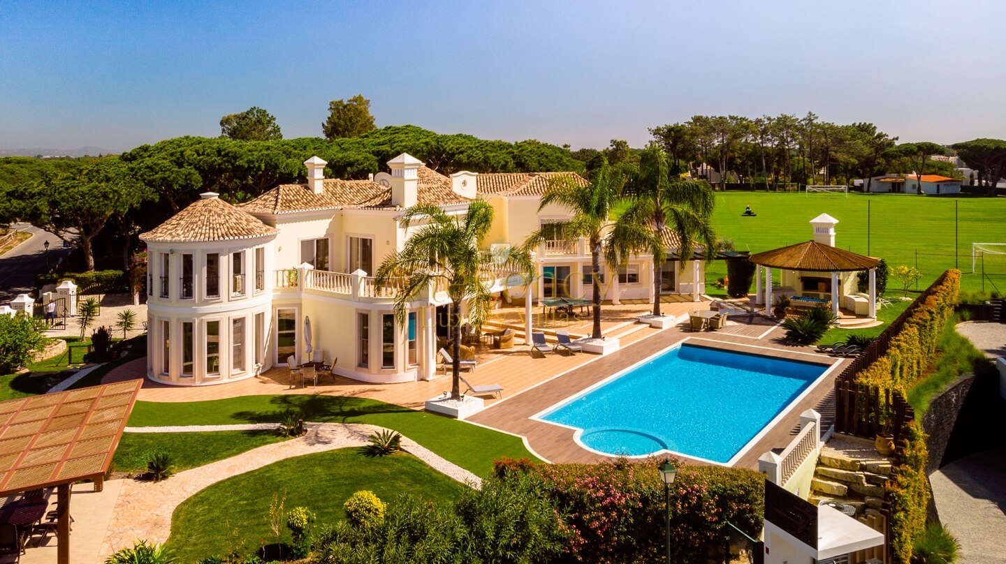 Holiday 4 Bedroom Villa To Rent In Vale Do Lobo Algarve