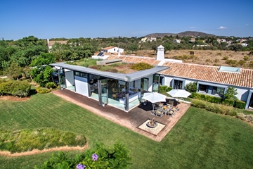 Luxury Villa to Rent in the Algarve near Resorts | 6 Bedrooms