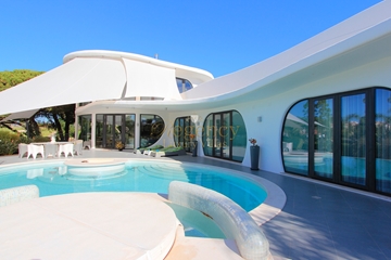 Luxury Villa to Rent in Vale do Lobo | 5 Bedrooms