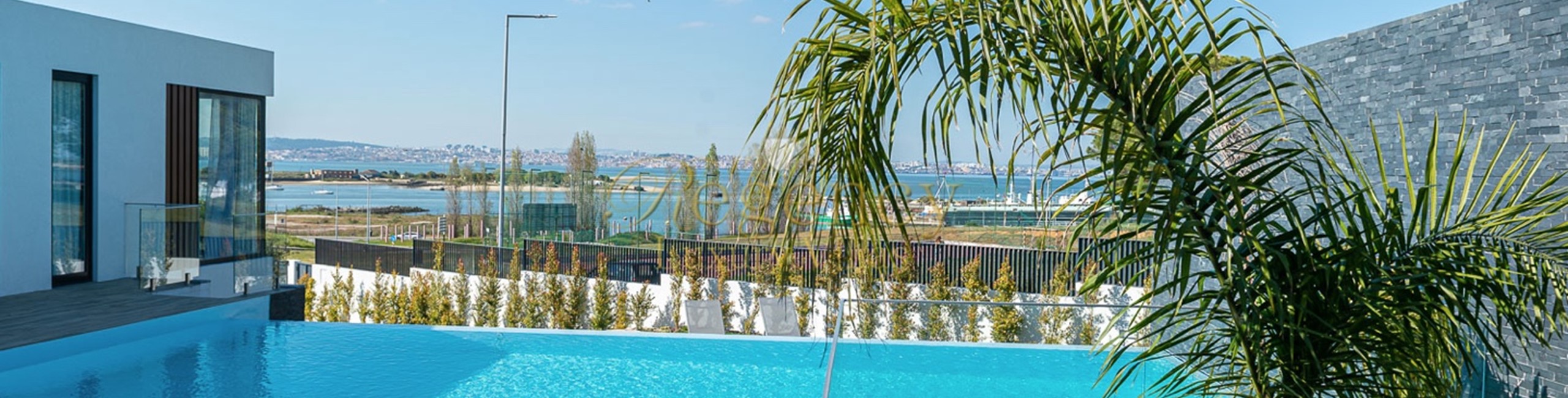 Contemporary 4 Bedroom Villa To Rent Silver Coast Lisbon