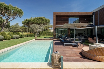 Magnifique villa de style contemporain avec 4 chambres et piscine privée, située à Quinta do Lago