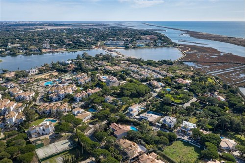 Luxury Villa To Rent In Vale Do Lobo