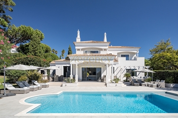 Belle maison de vacances avec piscine privée à Vale do Lobo