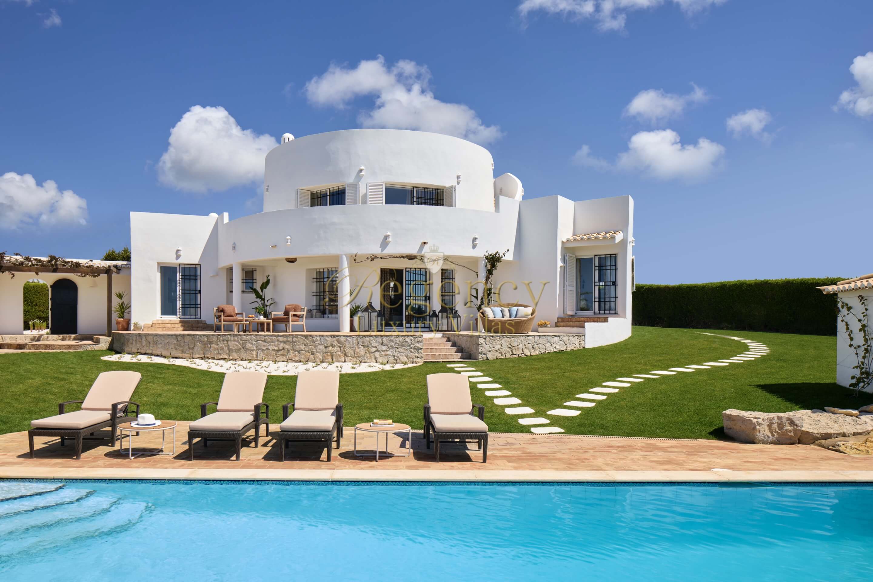 2 Bedroom Villa To Rent In Guia Algarve Portugal